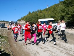 Kros Şampiyonları Ödüllendirildi