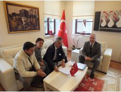 Turizm Firması Köy Okuluna Kütüphane Yapacak