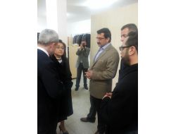 Bakan Fatma Şahin Keçiören Belediyesi Sosyal Paylaşım Mağazası’nı Gezdi