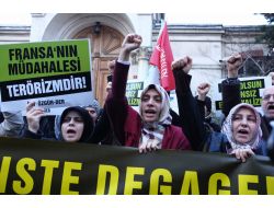 Fransa Başkonsolosluğu Önünde ‘mali’ Protestosu