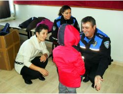 Sinop Emniyet Müdürlüğü'nden Öğrencilere Giyecek Yardımı