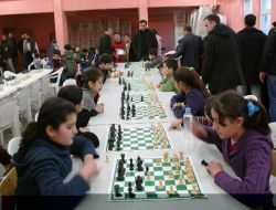 Bitlis'in Tatvan İlçesinde Satranç Müsabakası Düzenlendi