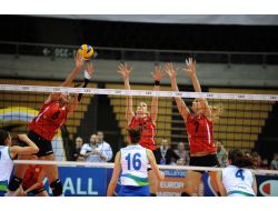 Vakıfbank Şampiyonlar Ligi Play-off Turunda Deplasmanda 3-1 Kazandı