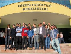 Eü'lü Gençlerden Van'daki Minik Kardeşlerine Eğitim Desteği