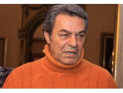 Kadir İnanır: Toplumsal Barışın Öncüleri Sanatçılar Olmalı