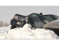 Kazakistan'da Trafik Kazası: 20 Araç Birbirine Girdi