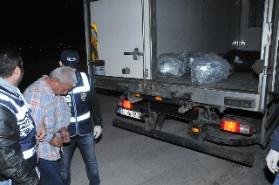 Meyve Kamyonunda Yaklaşık 54 Kg. Esrar Ele Geçirildi