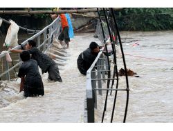 SEL CAKARTA'YI VURDU!