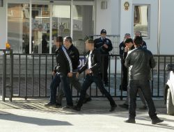 Uyuşturucu Sattıkları Öne Sürülen İki Üniversiteli Gözaltına Alındı