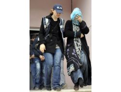 Torbacı karı-koca uyuşturucuyla yakalandılar