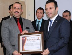 Vali Hüseyin Aksoy, Başarıda Sınırları Zorlayan Eğitimcileri Ödüllendirdi