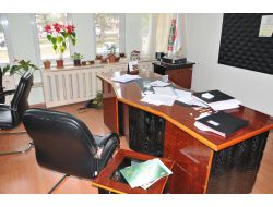 Bahçede Seyyarlara Satış Yaptırmıyor Diye Hastane Yöneticisi Darp Edildi