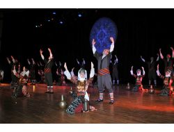 Devlet Halk Dansları Topluluğu Mamak'ta Sahne Aldı