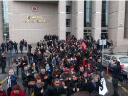 Avukatlardan, 'Meslektaşlarımızı Bırakın' Eylemi