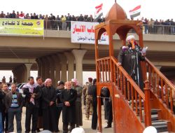 Irak'ta Göstericiler Başbakan Maliki'nin İstifasını İstedi