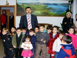 Miniklerden Tatvan Kaymakamı'na Ziyaret