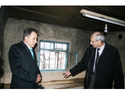 Yaşlı Kadının Yanan Evini Belediye Onaracak