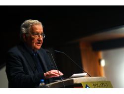Chomsky: Türkiye'nin Dünyadaki Yerini Bulması Kürt Sorunu'ndan Geçiyor