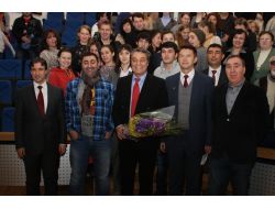 “kadir İnanır’da Çehov’un, Stanislavski’nin Ruhu Var!”