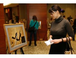 'Öykülerle Kazakistan' Resim Sergisi Almatı’da Açıldı