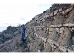 Çanakkale'de Heyelan, Tarihi Yapıyı Ortaya Çıkardı