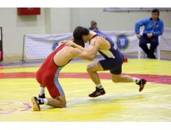 Bursa Büyükşehir Belediyesporlu Güreşçiler Şampiyon Oldu