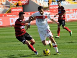 Medical Park Antalyaspor: 2 - Gençlerbirliği: 4 (İlk Yarı)