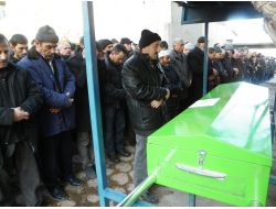 Kazada Hayatını Kaybeden Gazete Dağıtıcısı Dumlupınar Son Yolculuğuna Uğurlandı