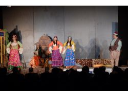 'KANLI NİGAR' ADIYAMAN'DA SAHNELENDİ