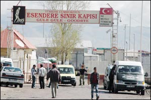 Gümrük kapıları, PKK'ya çalışmış!