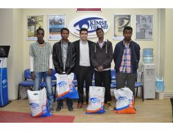 Kimse Yok Mu Balıkesir'deki Somalili Öğrencilerin İhtiyaçlarını Karşılıyor