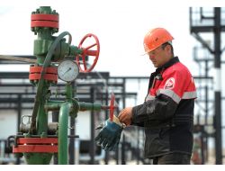 Rusya’nın Bütçe Gelirlerinin Yarısı Petrol Ve Doğalgazdan