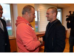 Taraftarlar Sneijder'i Göremedi