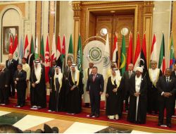 Arap Ekonomi Ve Sosyal Kalkınma Zirvesi, Riyad'da Başladı