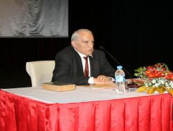 "mehmet Akif Vatan Sevgisinin Sembolü"