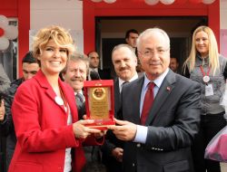 Gülben Ergen 12. Anaokulunu Manisa’da Açtı!