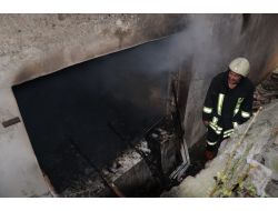 Samsun'da Selzede Aileyi Önce Sel, Şimdi De Yangın Vurdu