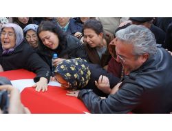 Gardiyanların Naaşı, Gözyaşları Arasında Memleketlerine Uğurlandı