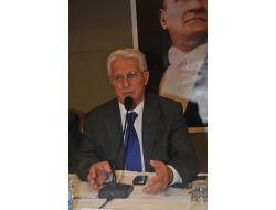 Yarıyıl Tatili Öncesi Uyarı: Karlı Yolda Araç Kullanırken Güneş Gözlüğü Kullanın