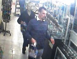 Alman Askerlerin Başlarına Çuval Geçirme Girişimi Güvenlik Kamerasında