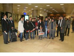 Derbi İçin Gelen Diyarbakırlı Öğrenciler Gülle Karşılandı