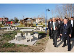 Büyükşehir Belediye Başkanı Yusuf Ziya Yılmaz Parkları Gezdi