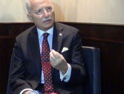 İhsanoğlu: Hiç Kimse İslam Adına İnsan Öldürme Hakkına Sahip Değil