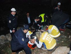 Motosiklet Dere Yatağına Uçtu: 1 Yaralı
