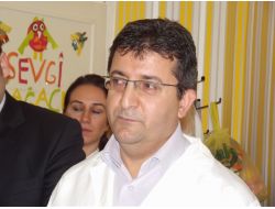 Kandil Sevinçlerini Çocuklarla Paylaştılar