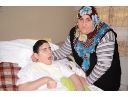 Rus Çocuğa Bakan Gülsüm Kabadayı Hayatından Memnun