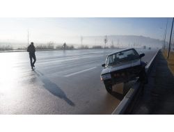 Gizli Buzlanma Zincirleme Kazaya Neden Oldu: 3 Yaralı