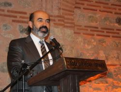 "Hükümet Bütçe Açıklarını Vergi Artırarak Kapatma Yoluna Gitmemeli"