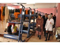 Siirt Valisi Aydın'ın Eşi, Toplum Merkezlerini Ziyaret Etti
