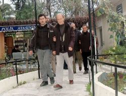 Polis Yankesicileri Yakalamak İçin Üç Gün Minibüslerde Seyahat Etti